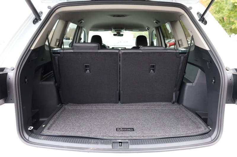 Volkswagen Atlas Vehicle Full-screen Gallery Image 7