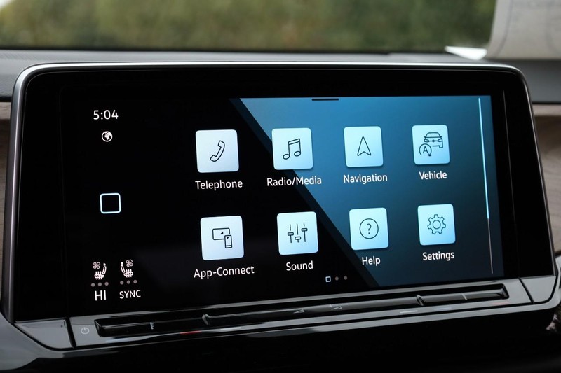 Volkswagen Atlas Vehicle Full-screen Gallery Image 13