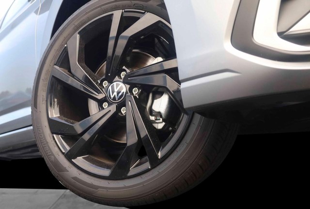 Volkswagen Jetta Vehicle Image 03