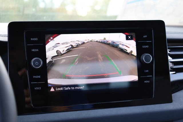 Volkswagen Jetta Vehicle Image 12