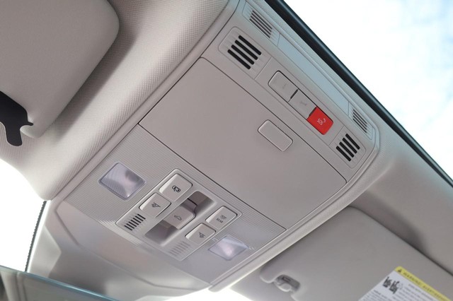 Volkswagen Jetta Vehicle Image 16