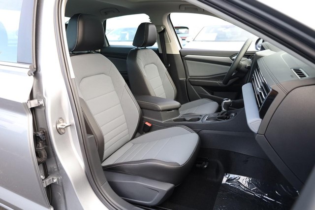 Volkswagen Jetta Vehicle Image 23