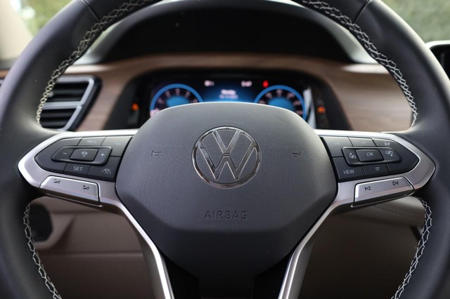 Volkswagen Atlas Vehicle Image 11