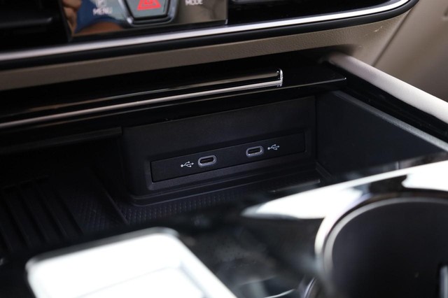 Volkswagen Atlas Vehicle Image 16