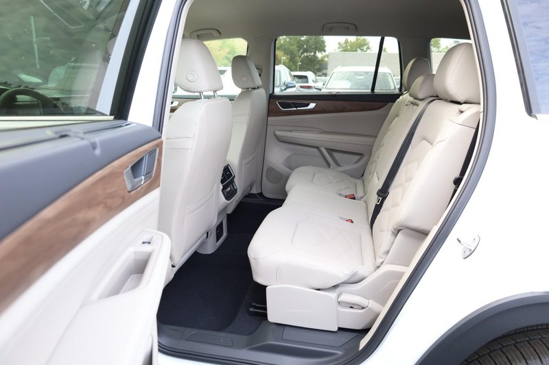 Volkswagen Atlas Vehicle Image 22