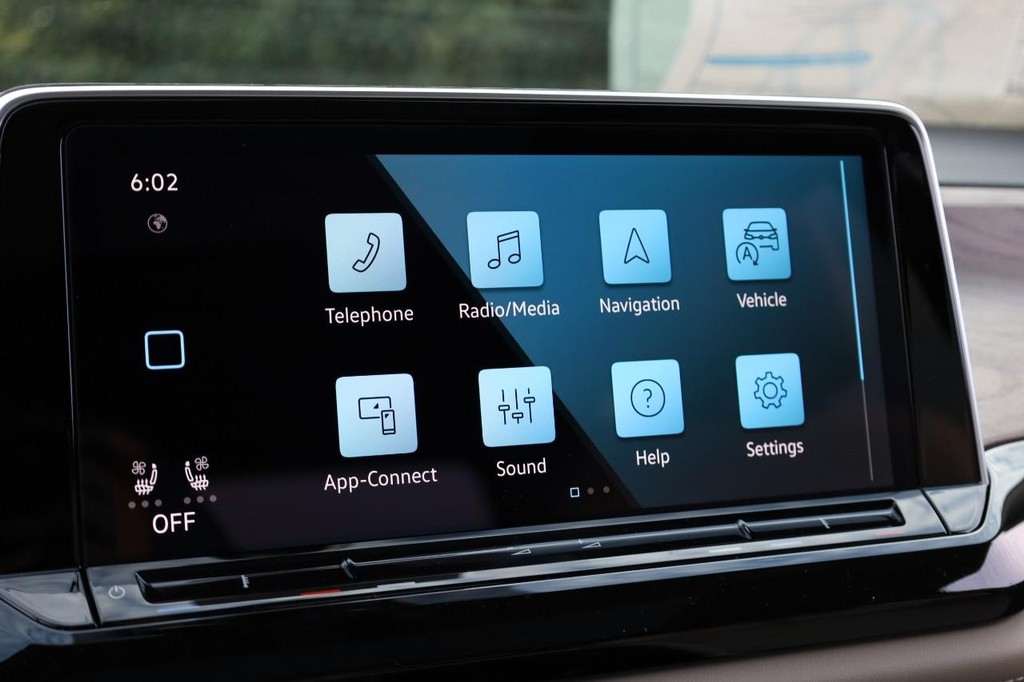 Volkswagen Atlas Vehicle Full-screen Gallery Image 15