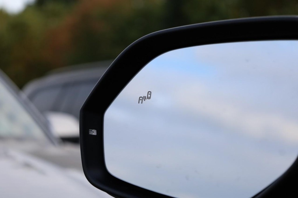 Volkswagen Atlas Vehicle Full-screen Gallery Image 23