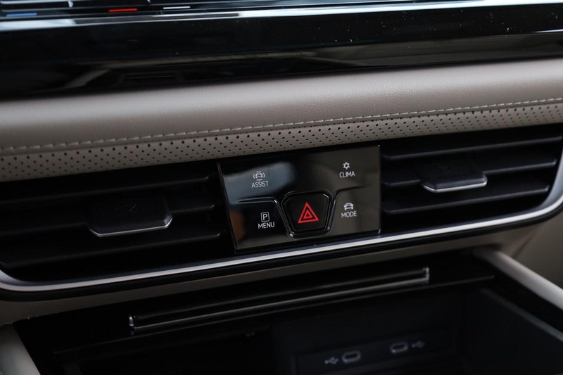 Volkswagen Atlas Vehicle Image 17