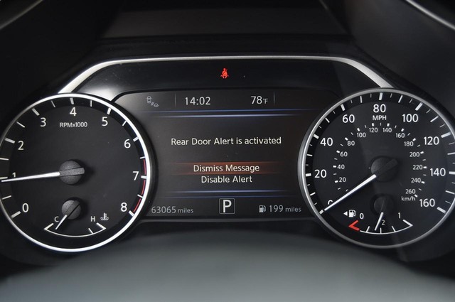 Nissan Murano Vehicle Image 12