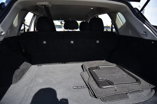 Nissan Murano Vehicle Image 22