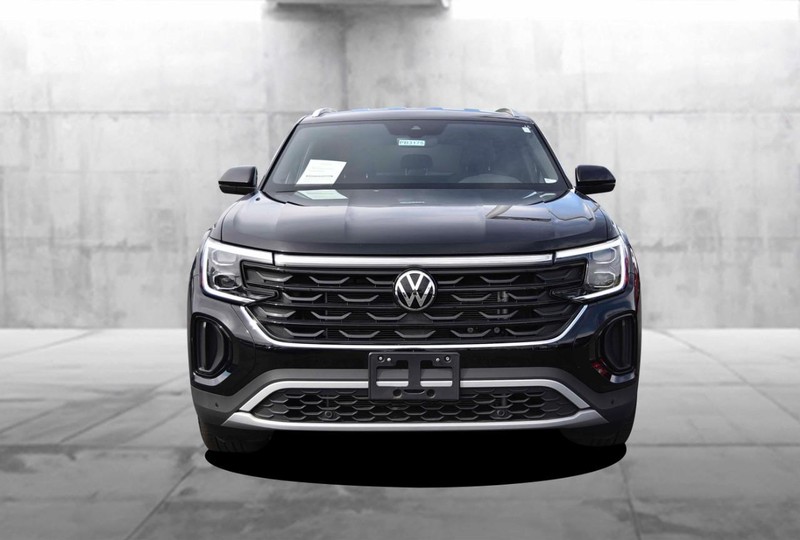 Volkswagen Atlas Cross Sport Vehicle Image 04