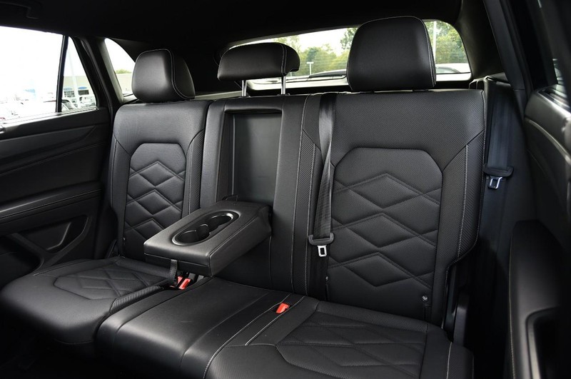 Volkswagen Atlas Cross Sport Vehicle Image 20