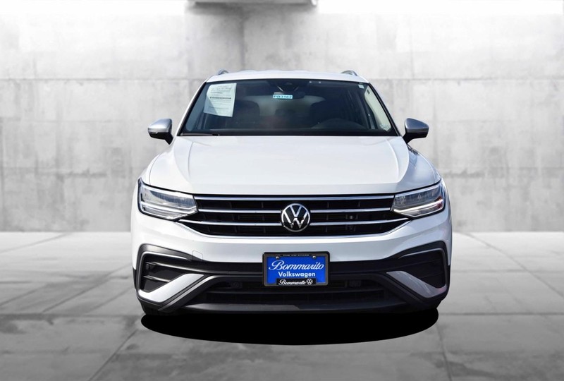 Volkswagen Tiguan Vehicle Image 04