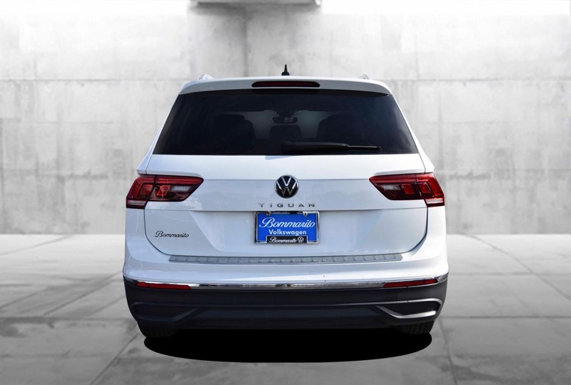 Volkswagen Tiguan Vehicle Image 06