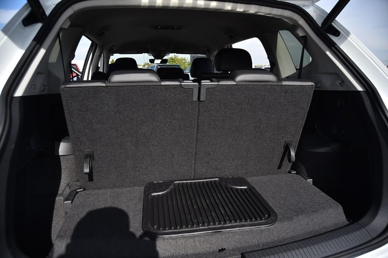 Volkswagen Tiguan Vehicle Image 25