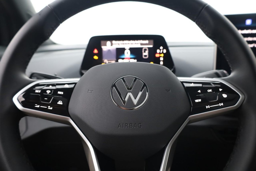Volkswagen ID.4 Vehicle Full-screen Gallery Image 12
