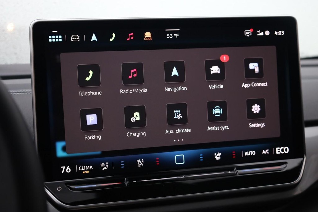 Volkswagen ID.4 Vehicle Full-screen Gallery Image 14