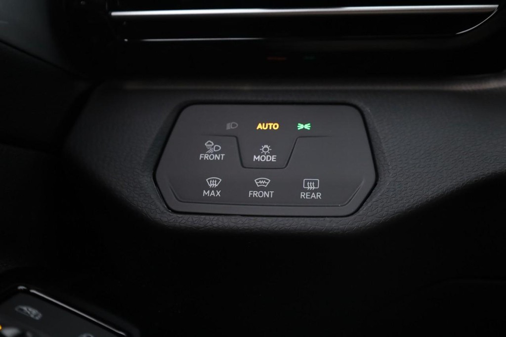 Volkswagen ID.4 Vehicle Full-screen Gallery Image 20