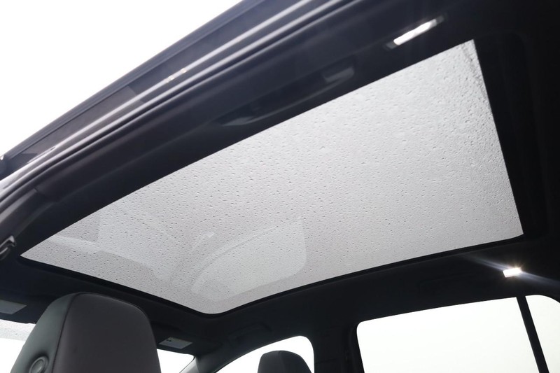 Volkswagen ID.4 Vehicle Image 10