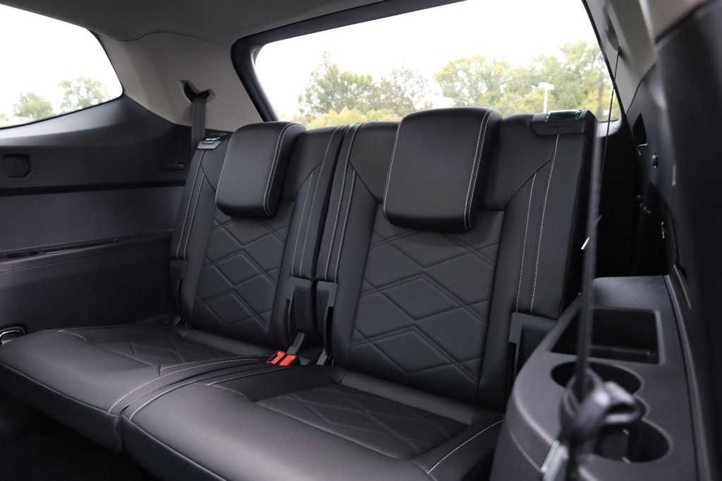 Volkswagen Atlas Vehicle Full-screen Gallery Image 27