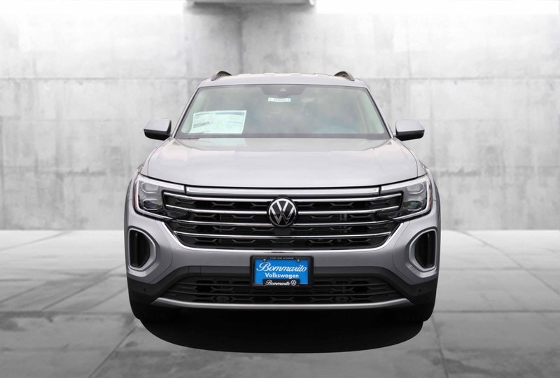 Volkswagen Atlas Vehicle Image 04