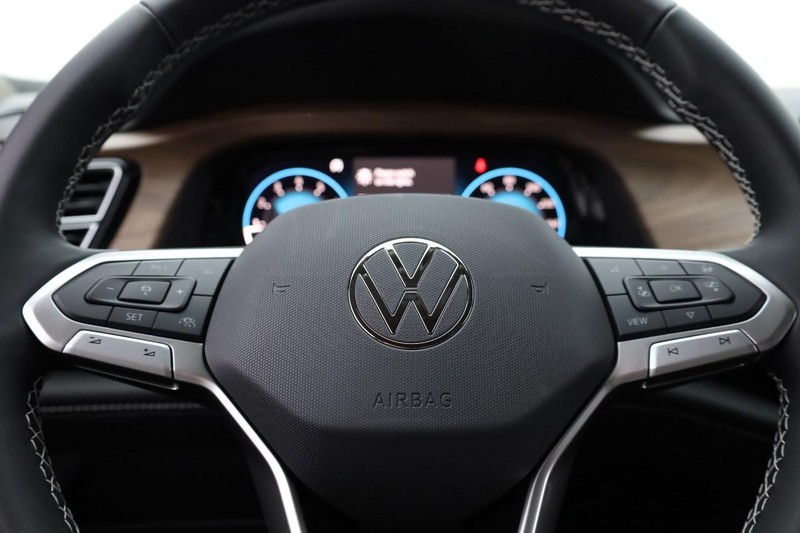 Volkswagen Atlas Vehicle Image 11