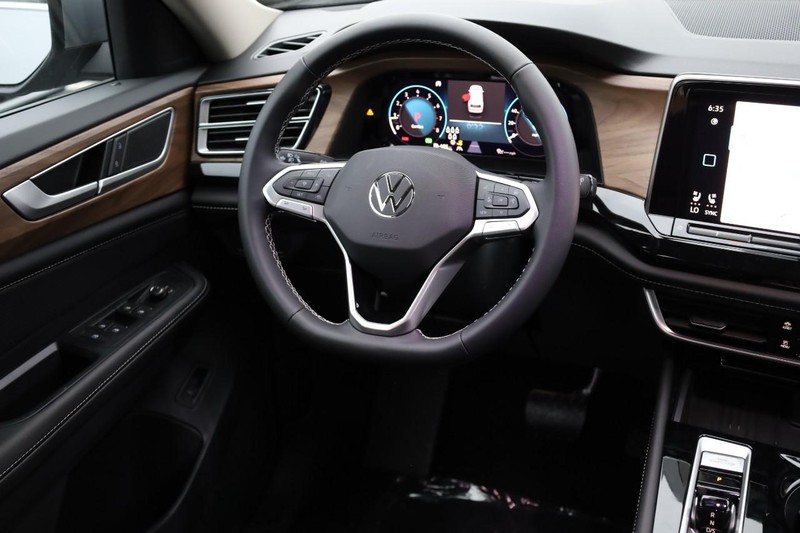 Volkswagen Atlas Vehicle Image 25