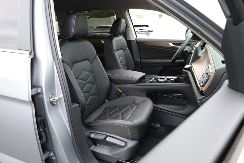 Volkswagen Atlas Vehicle Image 28