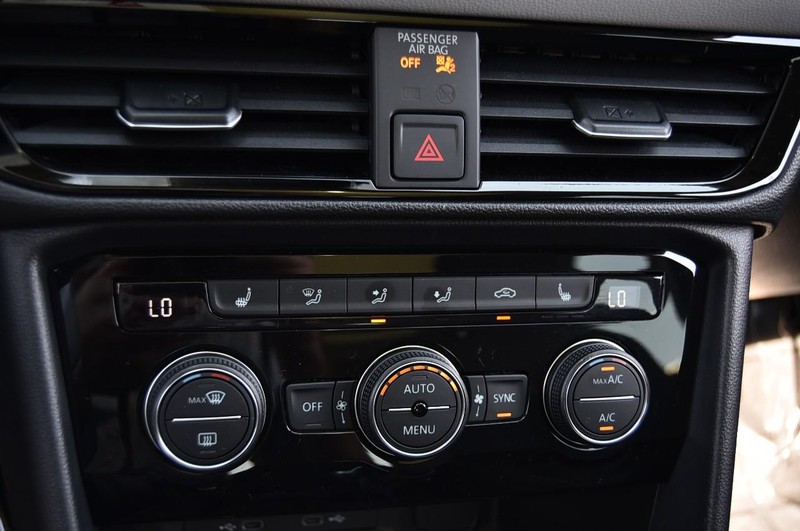 Volkswagen Taos Vehicle Image 15