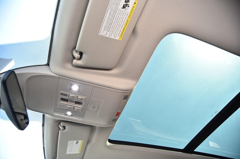 Volkswagen Taos Vehicle Image 21