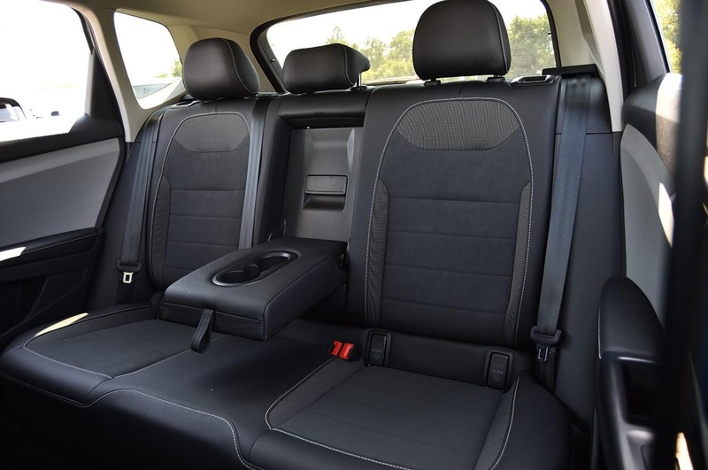 Volkswagen Taos Vehicle Image 22