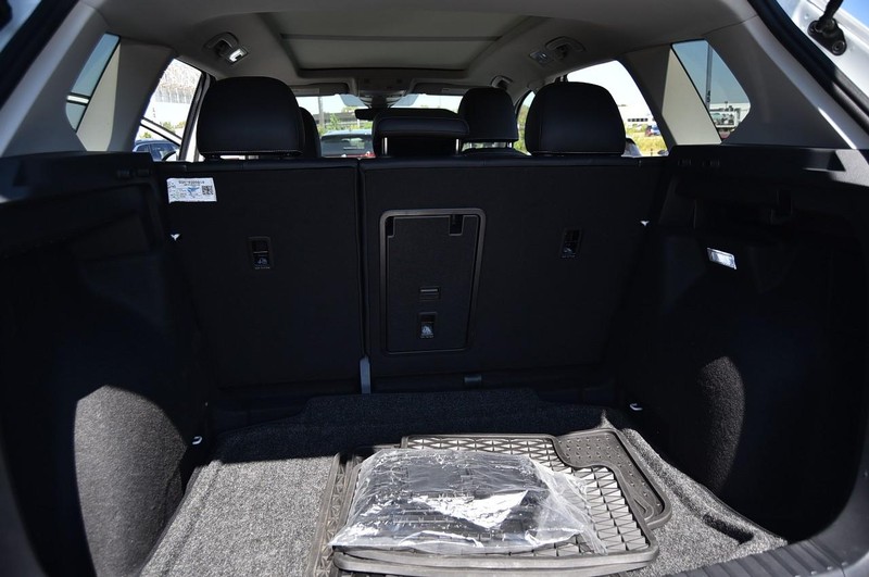 Volkswagen Taos Vehicle Image 25