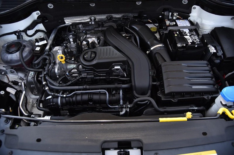 Volkswagen Taos Vehicle Image 26