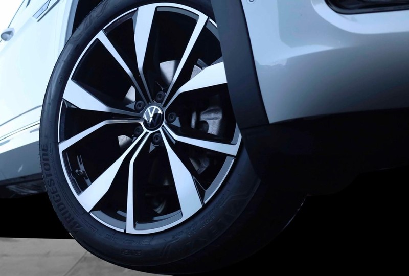 Volkswagen Atlas Vehicle Image 03