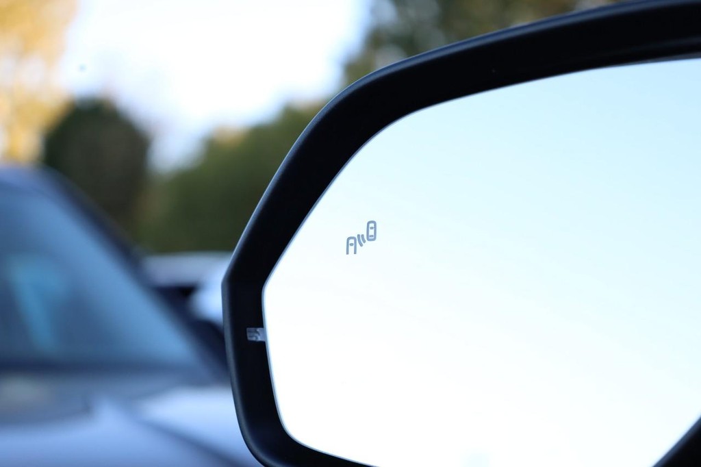 Volkswagen Atlas Vehicle Full-screen Gallery Image 22