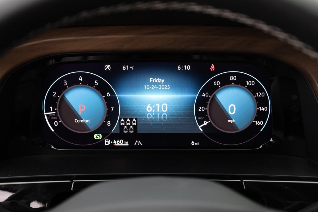 Volkswagen Atlas Vehicle Full-screen Gallery Image 12