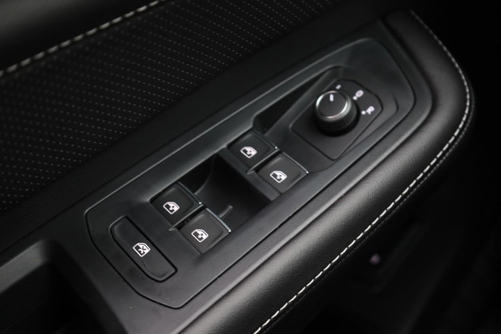 Volkswagen Atlas Vehicle Full-screen Gallery Image 19