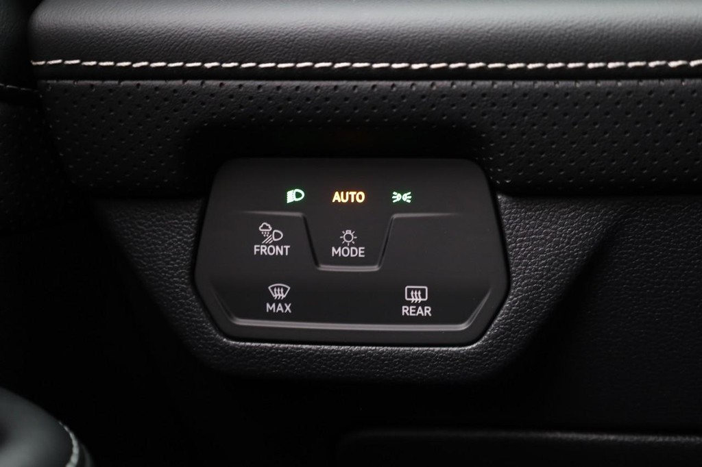 Volkswagen Atlas Vehicle Full-screen Gallery Image 20