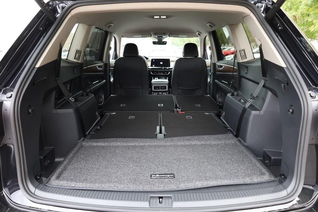Volkswagen Atlas Vehicle Image 09