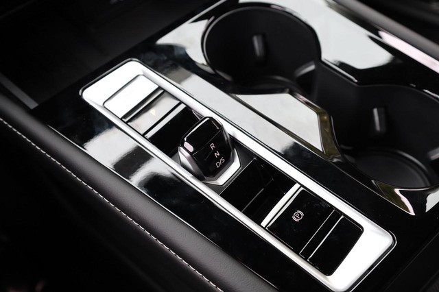 Volkswagen Atlas Vehicle Image 17