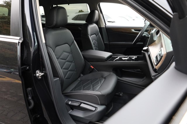 Volkswagen Atlas Vehicle Image 28