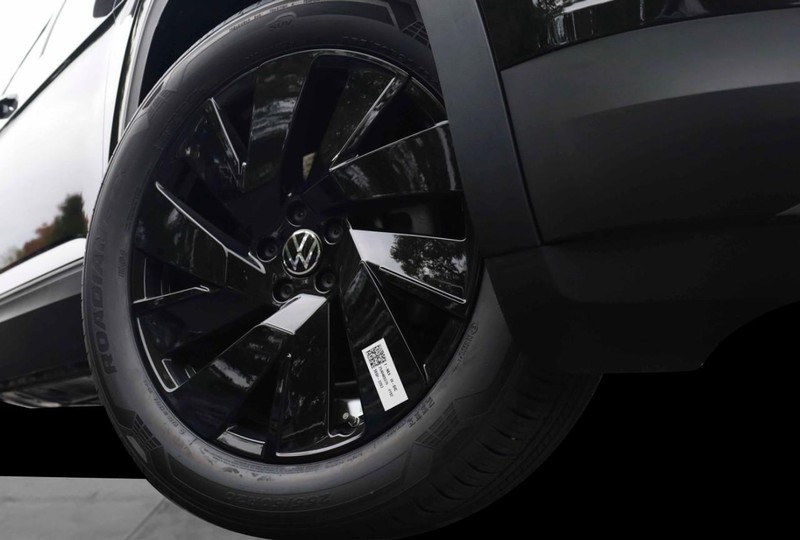 Volkswagen Atlas Vehicle Image 03