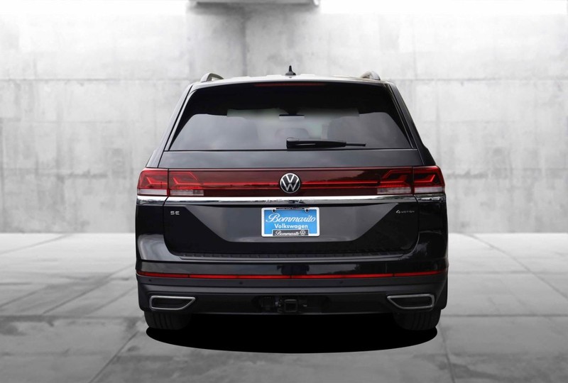 Volkswagen Atlas Vehicle Image 06