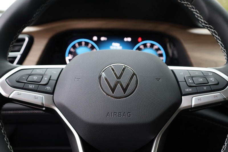 Volkswagen Atlas Vehicle Image 11