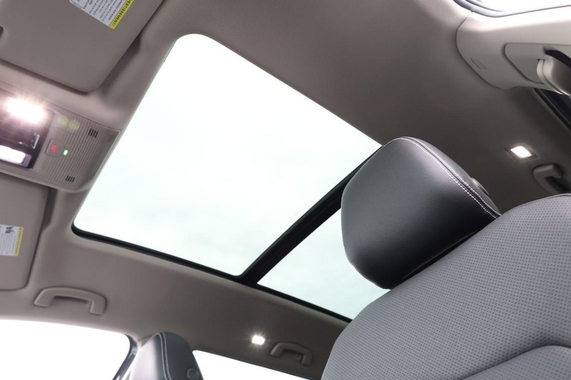 Volkswagen Atlas Vehicle Image 10