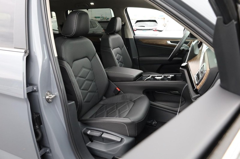 Volkswagen Atlas Vehicle Image 29