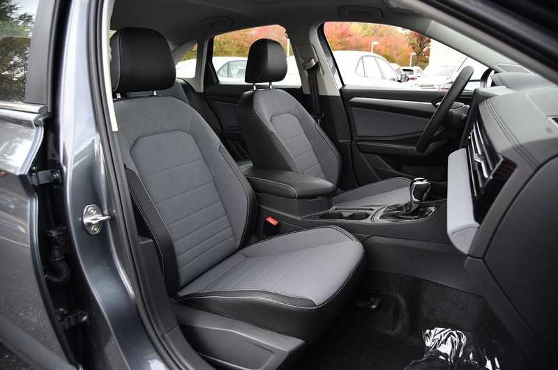 Volkswagen Jetta Vehicle Image 21