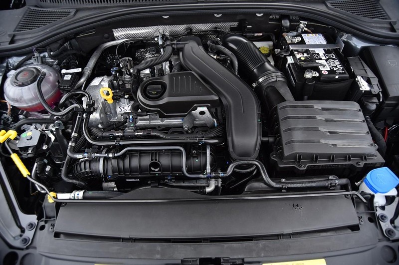 Volkswagen Jetta Vehicle Image 25