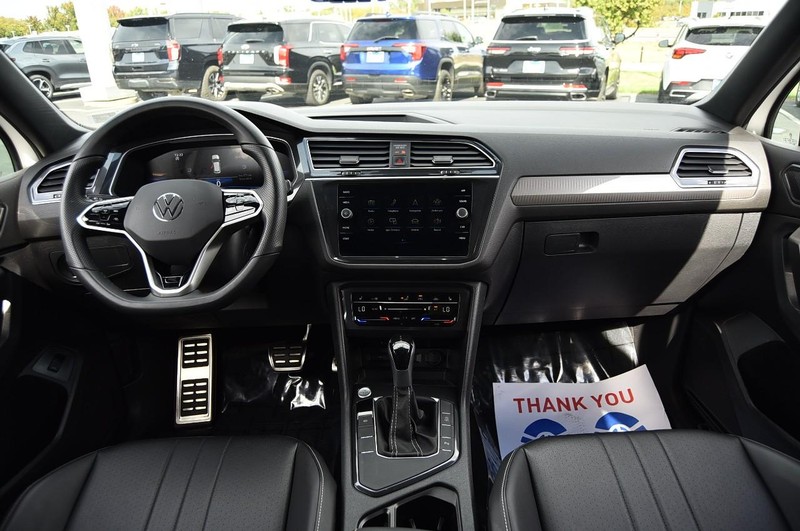 Volkswagen Tiguan Vehicle Image 07