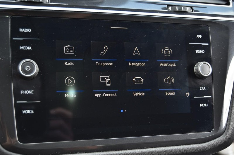 Volkswagen Tiguan Vehicle Image 14